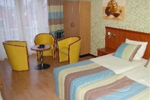 Aanzee Hotel Image