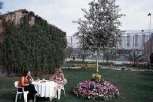 Hotel Al Madinah Holiday Image