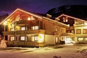 Hotel Alpenrose Au Image