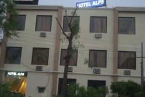 Hotel Alps Chandigarh Image