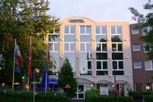 Hotel am Berliner Platz voted 5th best hotel in Langenfeld 