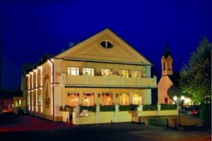 Am Schlosspark Zum Kurfuerst voted  best hotel in Oberschleissheim