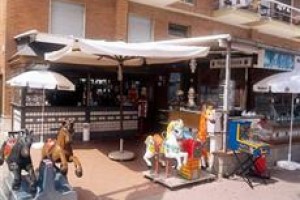 Hotel Anita San Bartolomeo al Mare Image