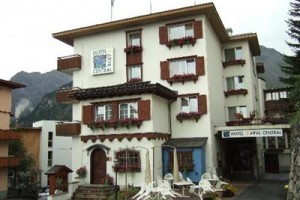 Hotel Arve Central Image