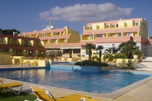 Hotel Baia Cristal Image