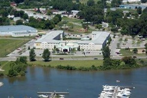 Hotel Breakers Image