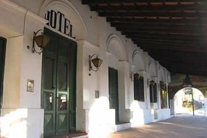 Hotel Briones Image