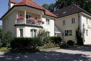 Hotel Burgmeier Image