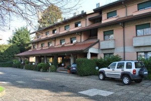 Hotel Canturio Image
