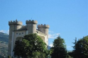 Hotel Chateau Image