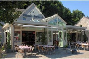 Cote Cour Cote Jardin Image