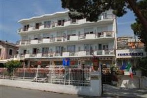 Hotel Cristallo Varazze Image