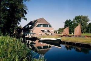 Hotel De Harmonie Giethoorn voted  best hotel in Giethoorn