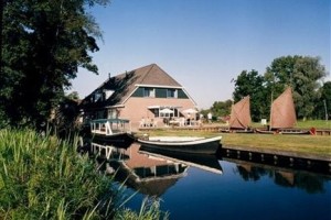 Hotel De Harmonie Giethoorn Image