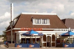 Hotel de Vriezerbrug voted  best hotel in Vries