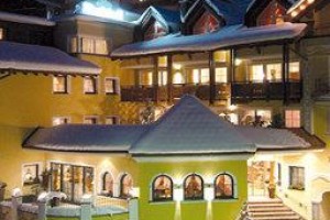 Hotel Dorfstadl voted 2nd best hotel in Kappl