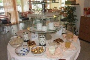 Drei Rosen Hotel Image