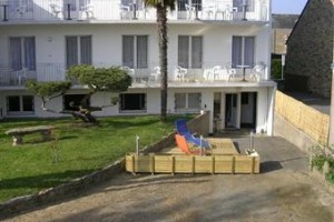 Hotel du Littoral voted  best hotel in Camoel