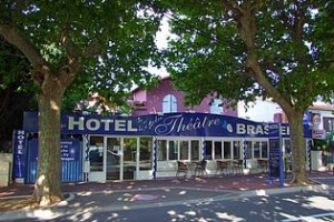 Hotel du Theatre Frejus Image