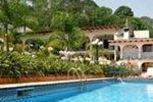 Hotel El Rebozo voted 9th best hotel in Valle de Bravo