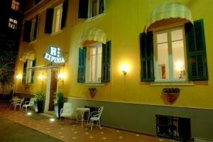 Hotel Experia Image