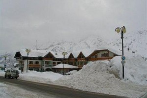 Hotel Gardenia Vermiglio Image