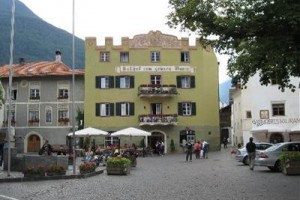 Hotel Gasthof Gruner Baum voted  best hotel in Glurns