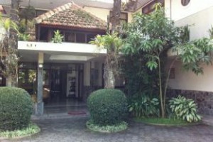 Hotel Geger Kalong Asri Image