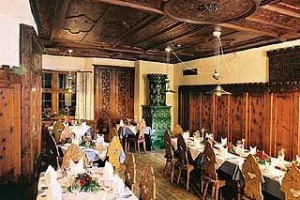 Schlosshotel Restaurant Goldener Engl Image