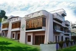 Hotel Gurupriya Image