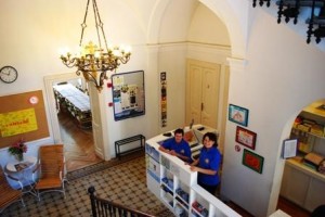 Hotel Montarina & Backpackers Hostel Image