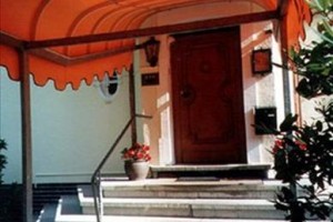 Hotel Hubertus Hannover Image
