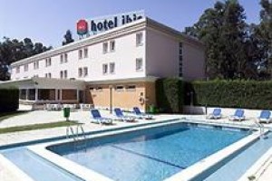 Ibis Porto Sul Europarque voted  best hotel in Santa Maria da Feira