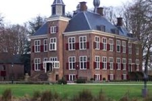 Hotel ''Kasteel de Essenburgh'' voted  best hotel in Hierden