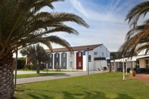 Hotel Kyriad Perpignan Nord Rivesaltes Image