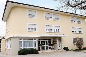 Hotel La Chaumiere Image