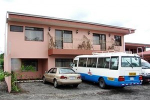 Hotel La Choza Inn Image