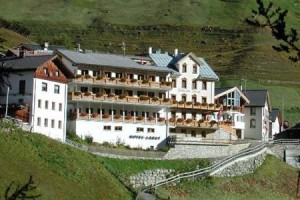 Hotel Laret voted 8th best hotel in Samnaun