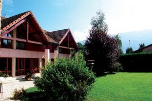 Hotel Le Clos Du Lac Viviers-du-Lac voted  best hotel in Viviers-du-Lac