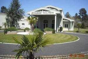 Hotel Le Pavillon De Saint-Aubin-de-Medoc Image