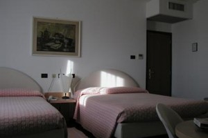 Hotel Logonovo Image