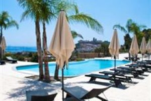 Hotel Mea Image
