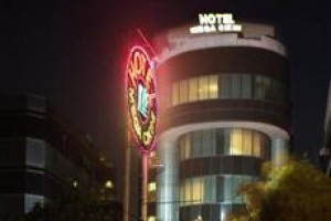 Hotel Mega Cikini Jakarta Image