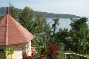 Hotel Megapode Nest Image