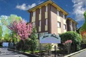 Mini Palace Hotel Image