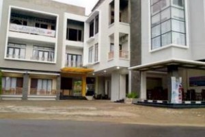 Hotel Paluvi Image
