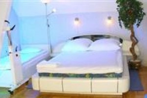 Hotel Park Myslenice Image