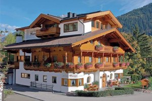 Hotel Pension Margit Finkenberg Image