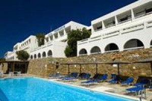 Hotel Perrakis voted  best hotel in Kypri
