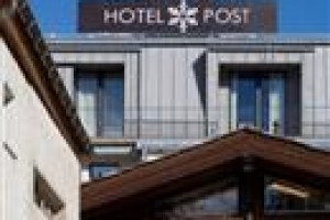 Unique Hotel Post Image